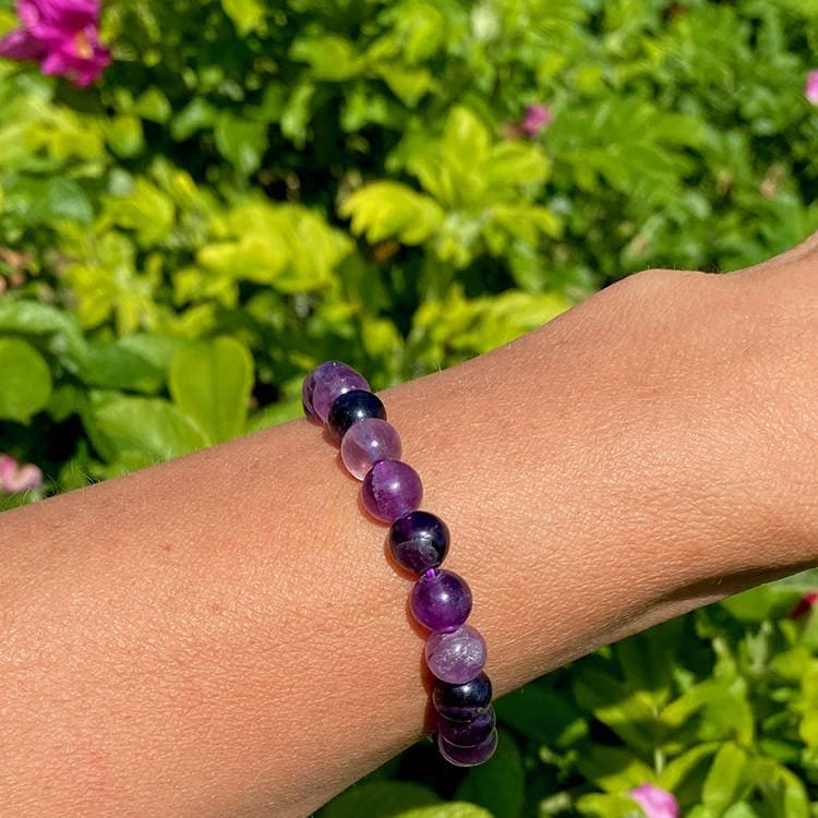 Kristallpunkten Fluorit Lila 8mm pärlor Armband