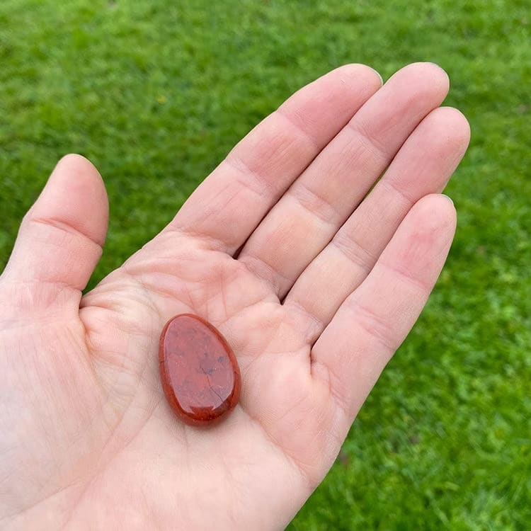 Kristallpunkten Jaspis Röd Hängsmycke (Droppe)