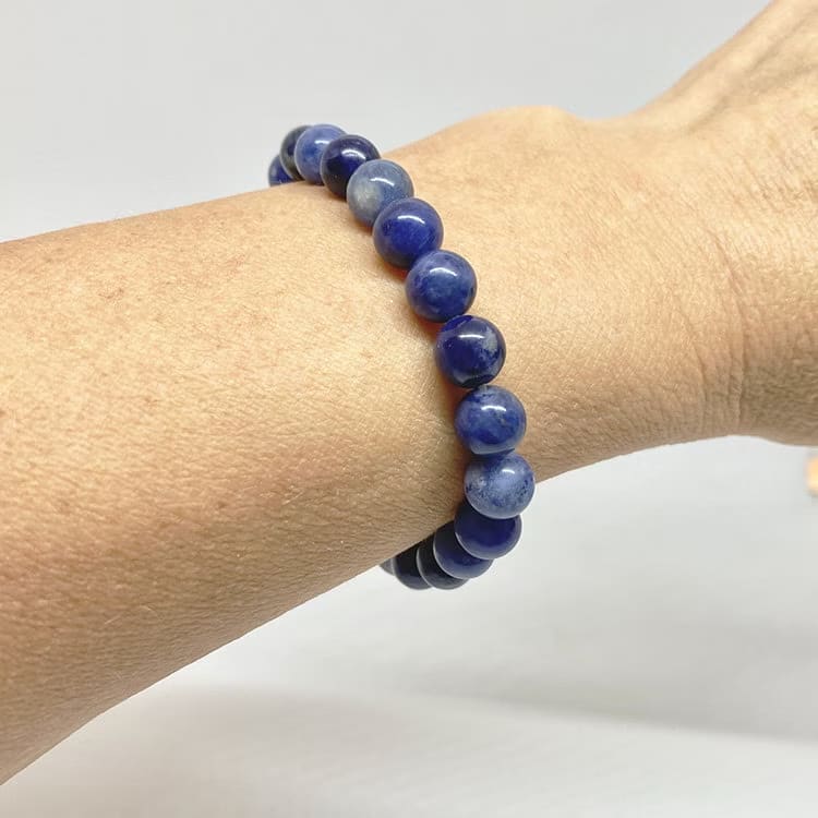 Kristallpunkten Sodalit 8mm pärlor Armband