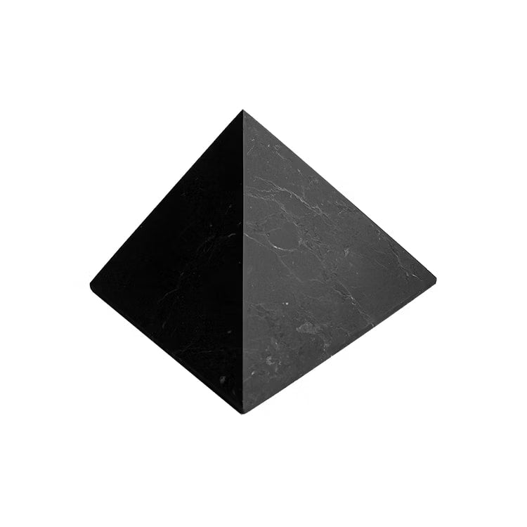 Kristallpunkten Shungit Pyramid L opolerad 7cm
