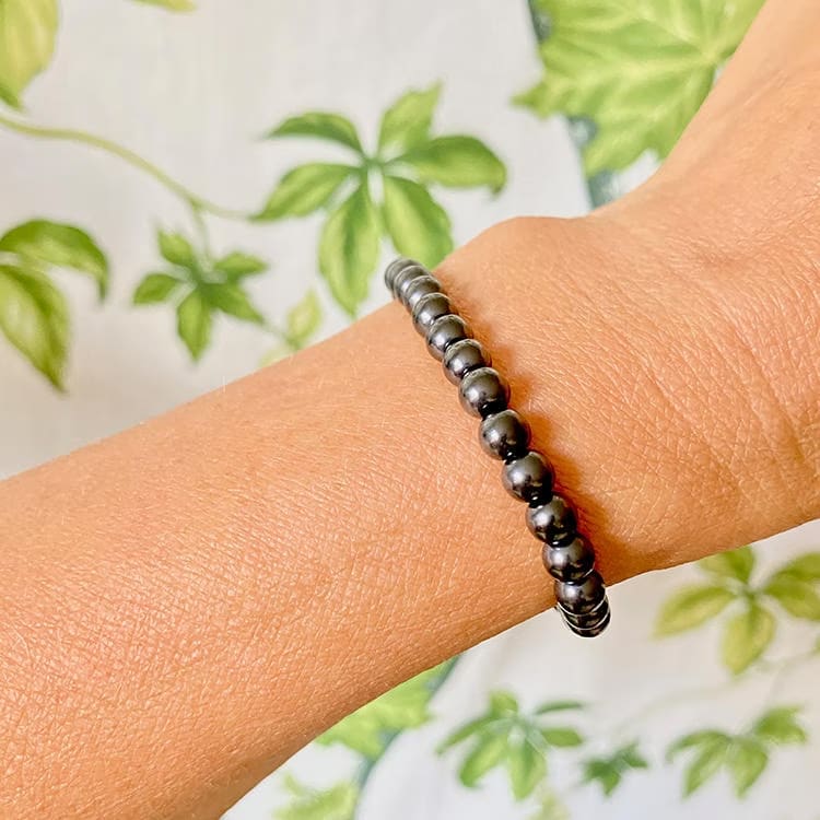 Kristallpunkten Shungit 6mm pärlor Armband