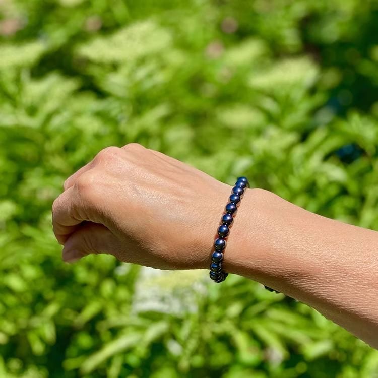 Kristallpunkten Hematit 8mm pärlor Armband