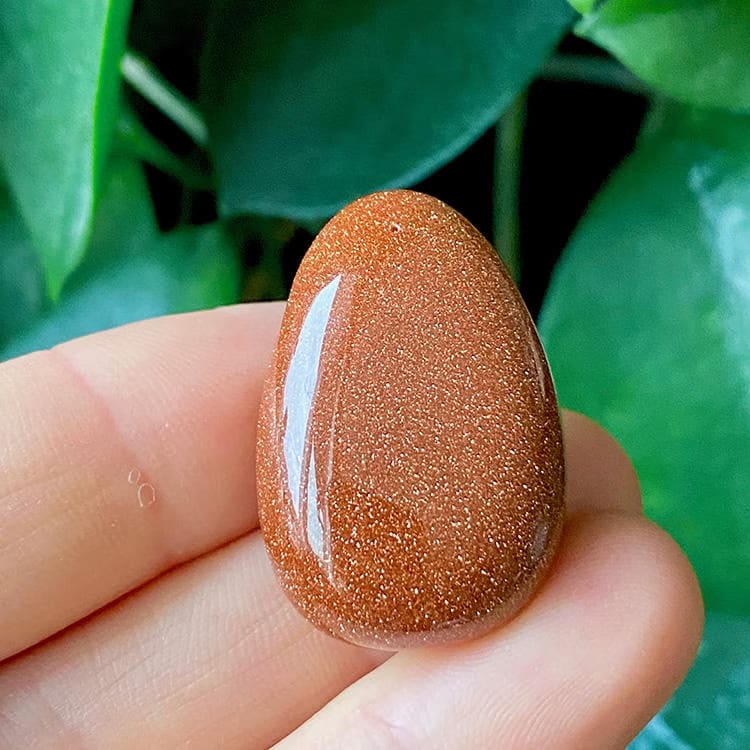 Kristallpunkten Sandsten Röd ”Goldstone” Hängsmycke (Droppe)