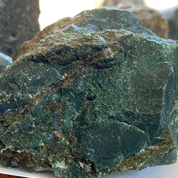 Kristallpunkten Mossagat Råsten 250gr