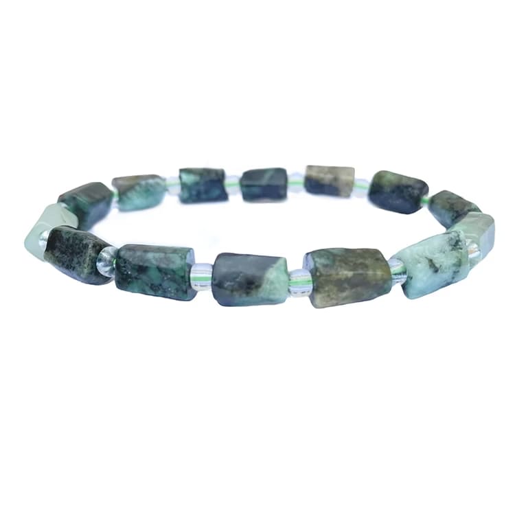 Kristallpunkten Smaragd (Polygon) 8-13mm pärlor Armband